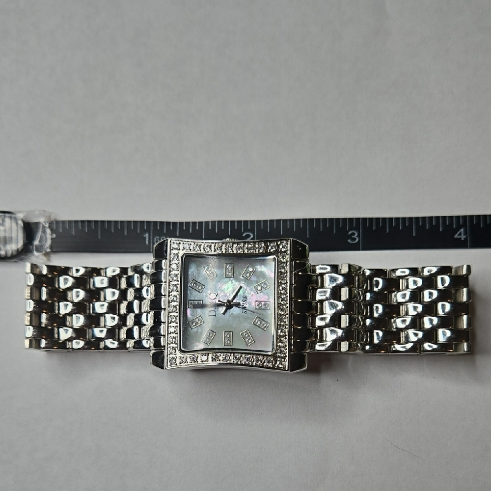 DMQ‎ Ladies Watch - Untested - Picture 9 of 9